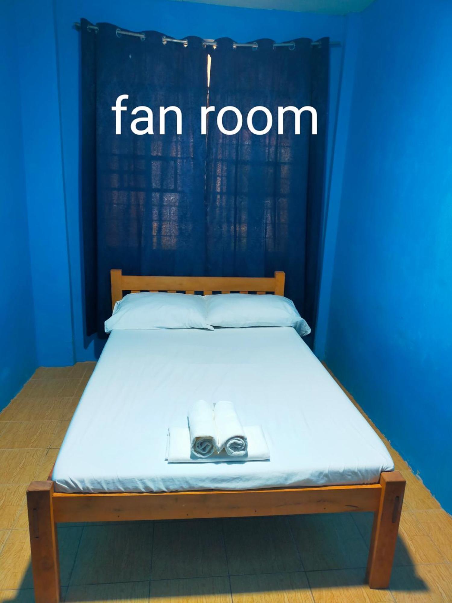 Touristlink Homestay Donsol Luaran gambar
